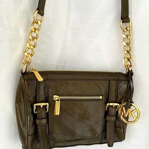 Michael Kors McGraw Messenger Crossbody Medium Dark Olive Green Leather